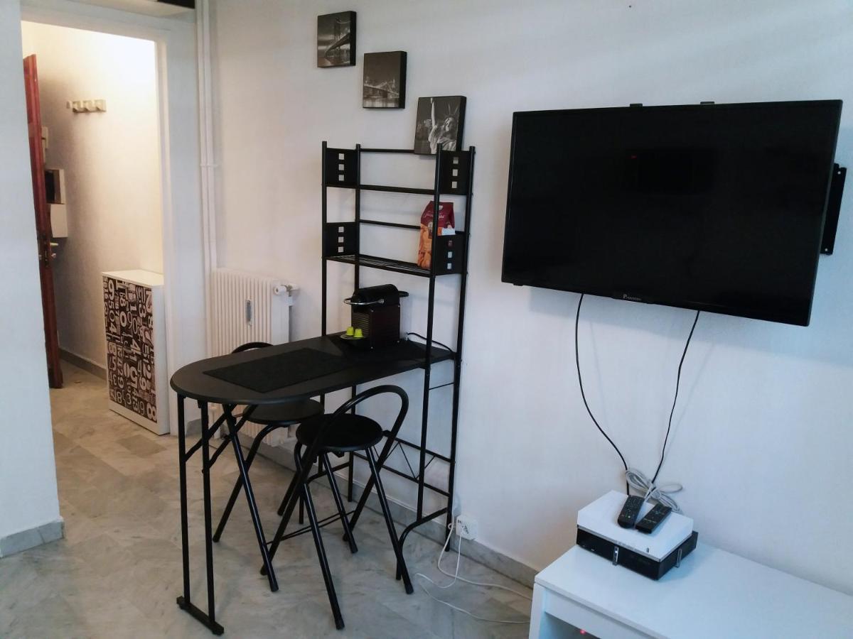 Ferienwohnung Studio Bord De Mer Nice Ouest Exterior foto